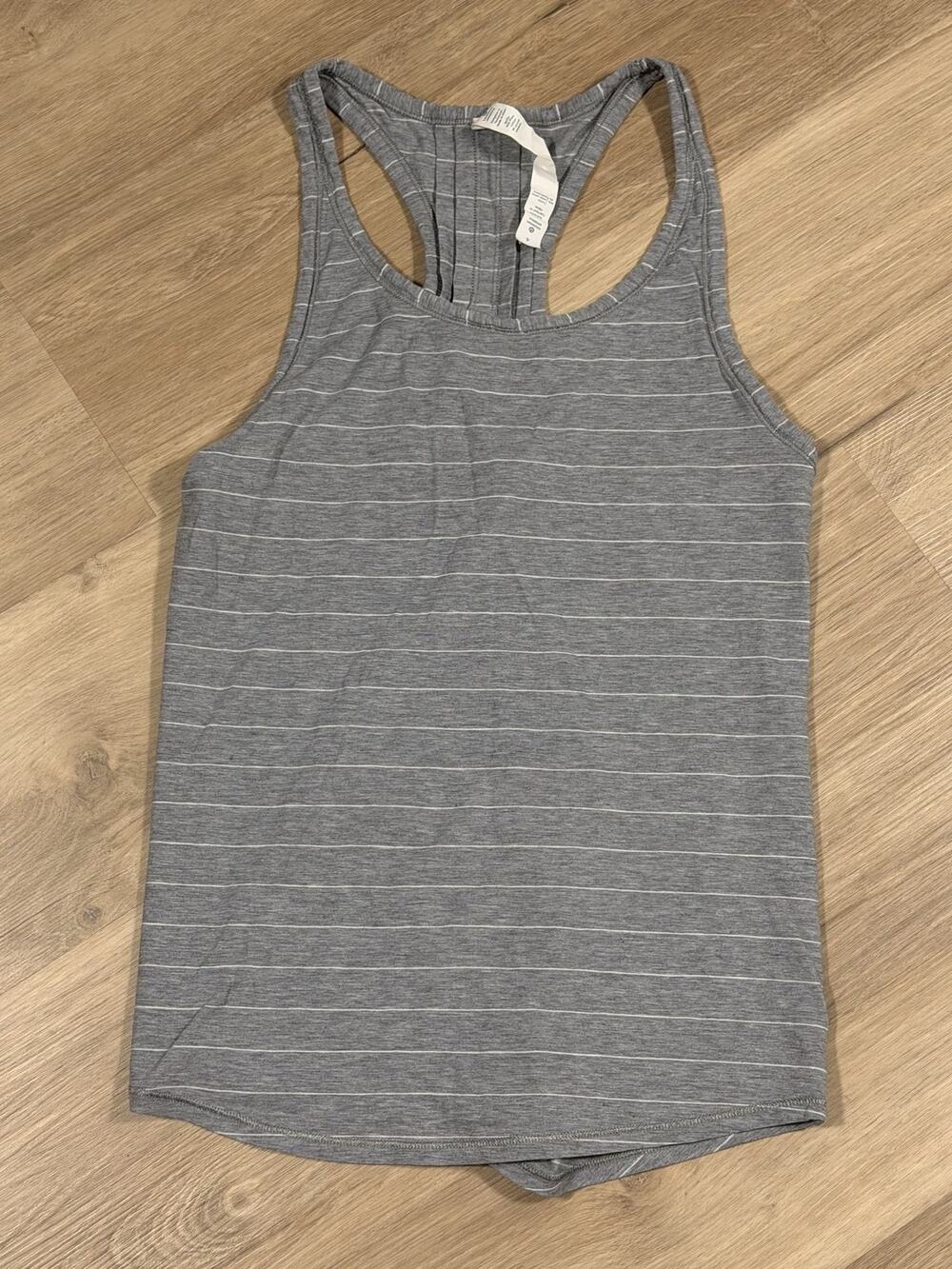 Lululemon Love Tank Pleated Racerback Womens Size 4 Grey White Stripe